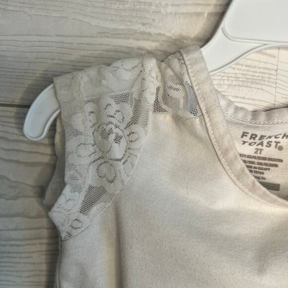 Girls’ French Toast white shirt/Jumping Beans blue beach shorts Size 2T - Picture 3 of 6